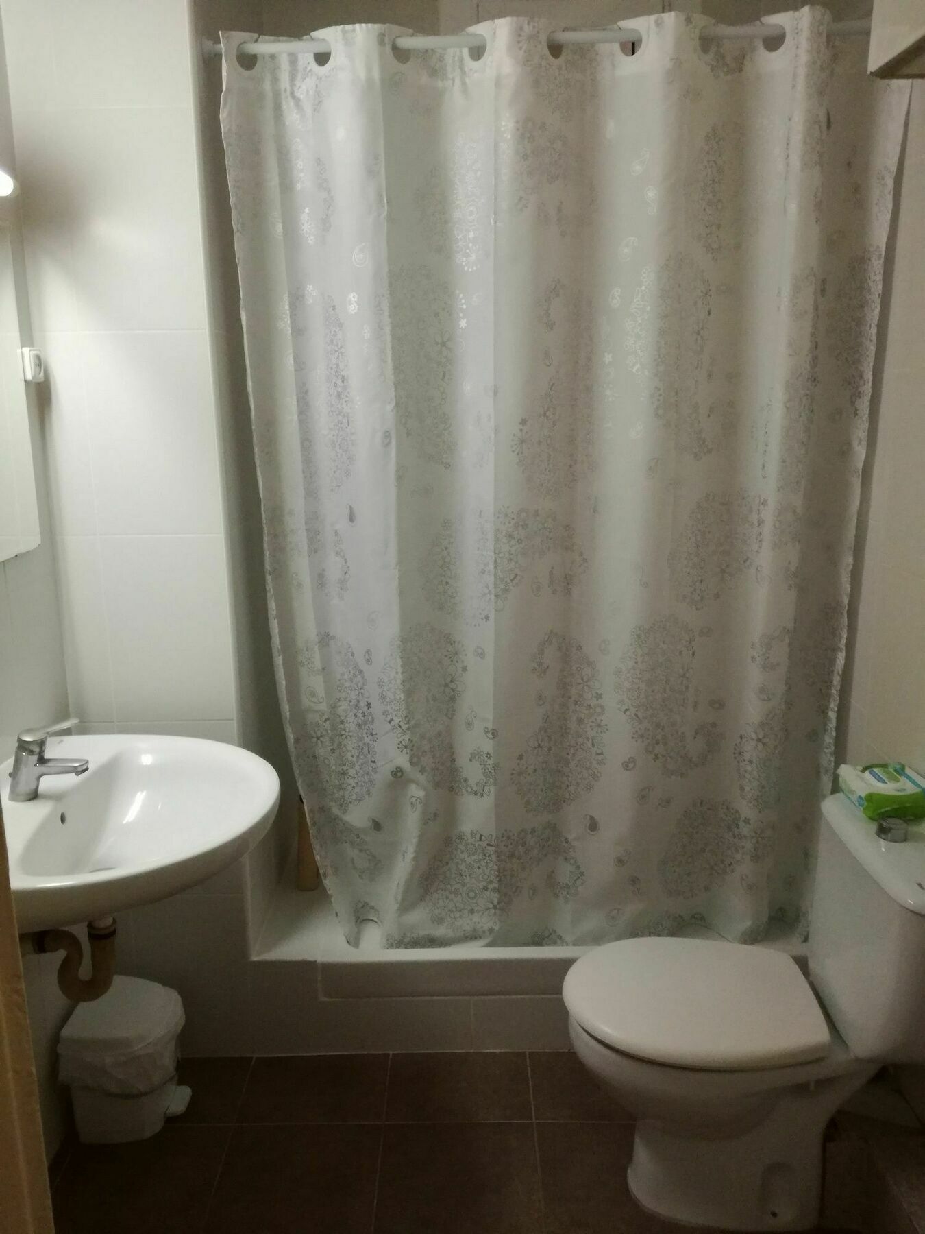 Camera Singola con Bagno in Comune
